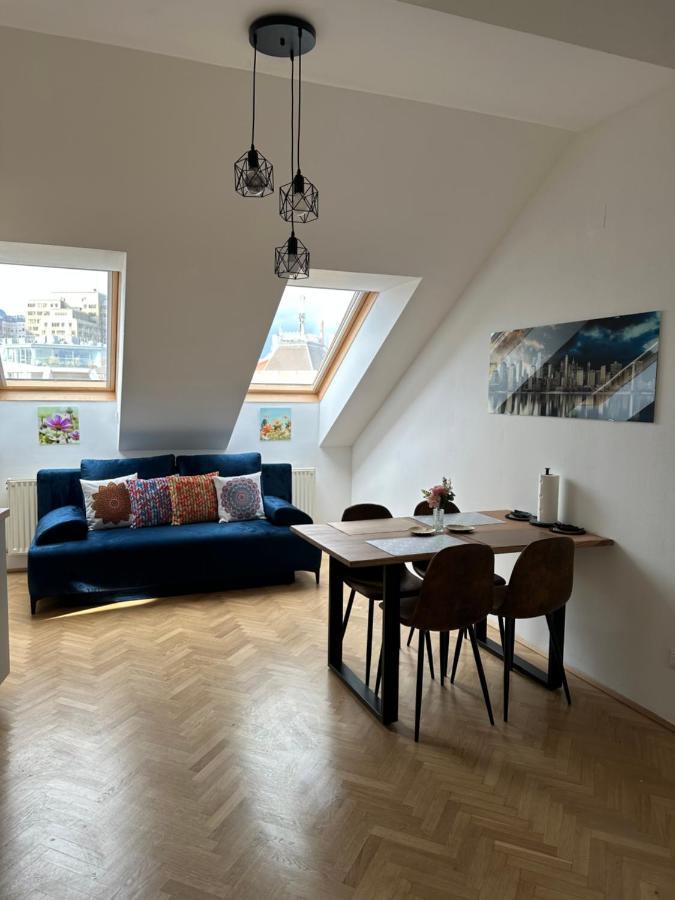 Klimatisiertes Dachgeschoss City Apartment In Zentrum Wiens Ngoại thất bức ảnh