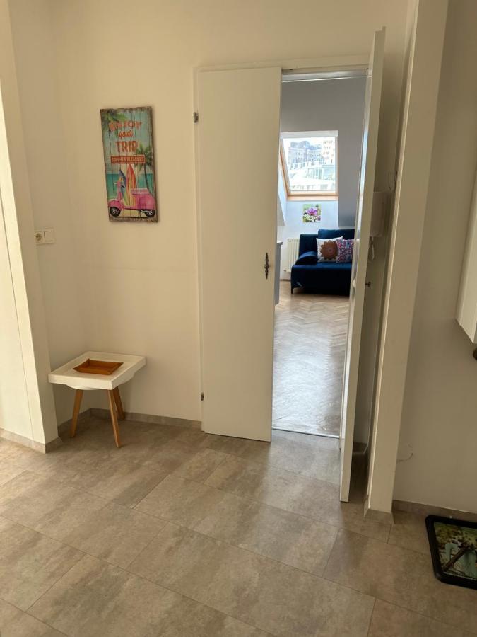 Klimatisiertes Dachgeschoss City Apartment In Zentrum Wiens Ngoại thất bức ảnh