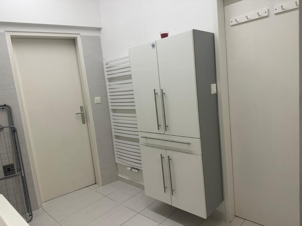 Klimatisiertes Dachgeschoss City Apartment In Zentrum Wiens Ngoại thất bức ảnh