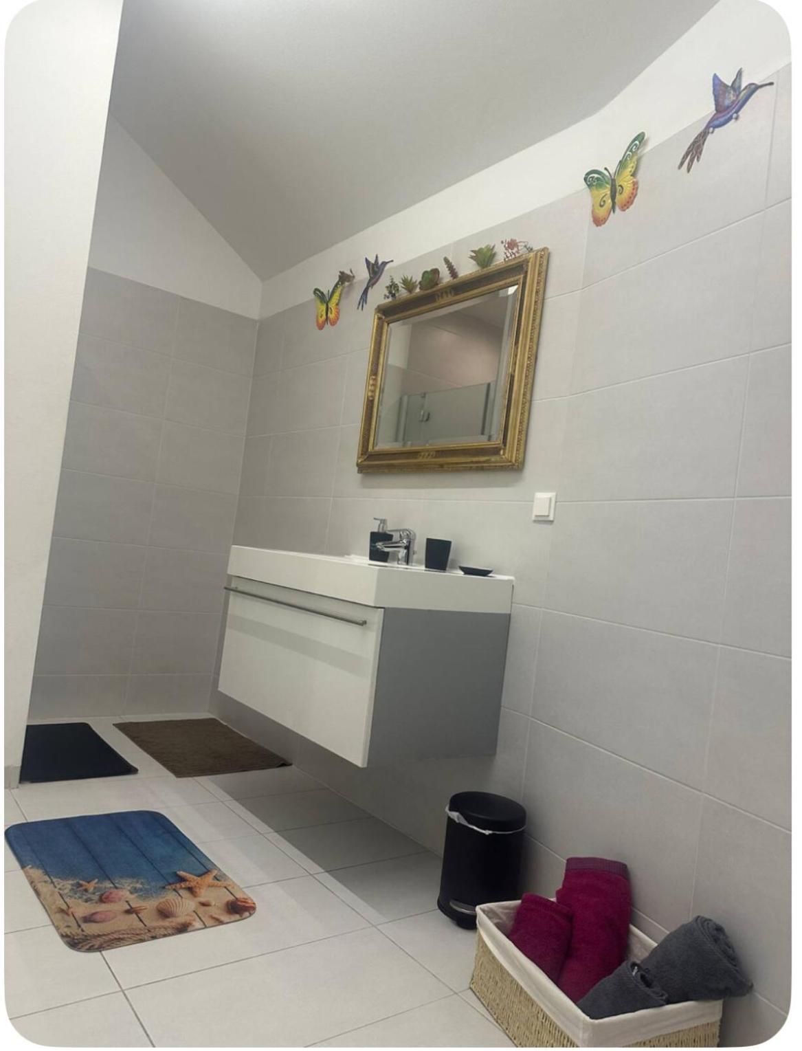 Klimatisiertes Dachgeschoss City Apartment In Zentrum Wiens Ngoại thất bức ảnh