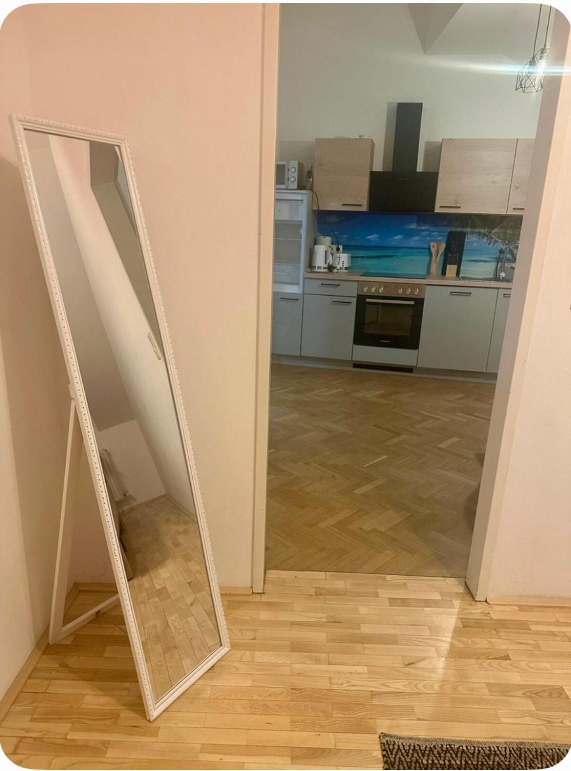 Klimatisiertes Dachgeschoss City Apartment In Zentrum Wiens Ngoại thất bức ảnh